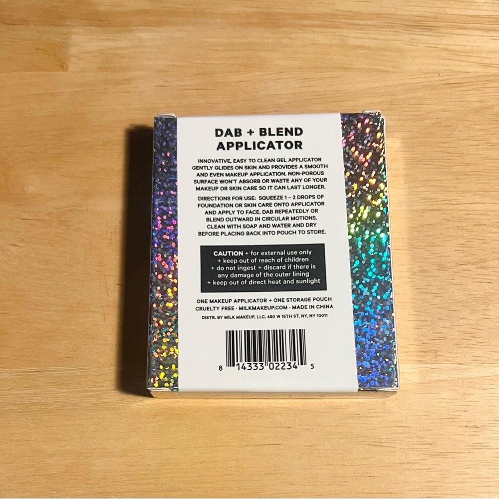 Milk Makeup: Dab + Blend Makeup Applicator - Picture 6 of 6